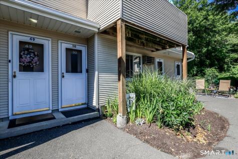 136 Pembroke Road Danbury CT 06811