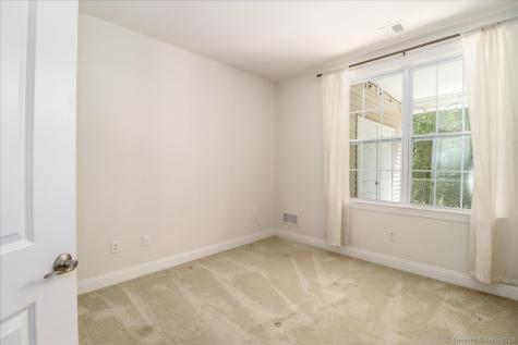 603 Brookside Court Newtown CT 06470