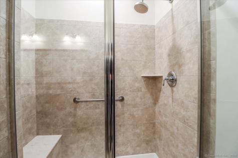 603 Brookside Court Newtown CT 06470