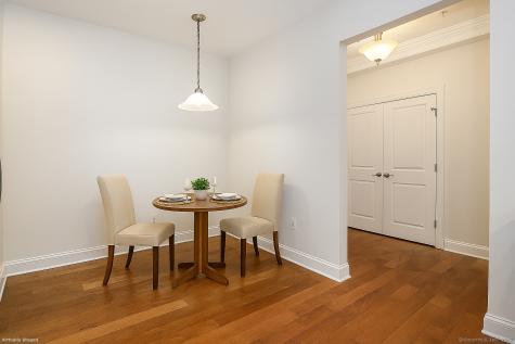 603 Brookside Court Newtown CT 06470