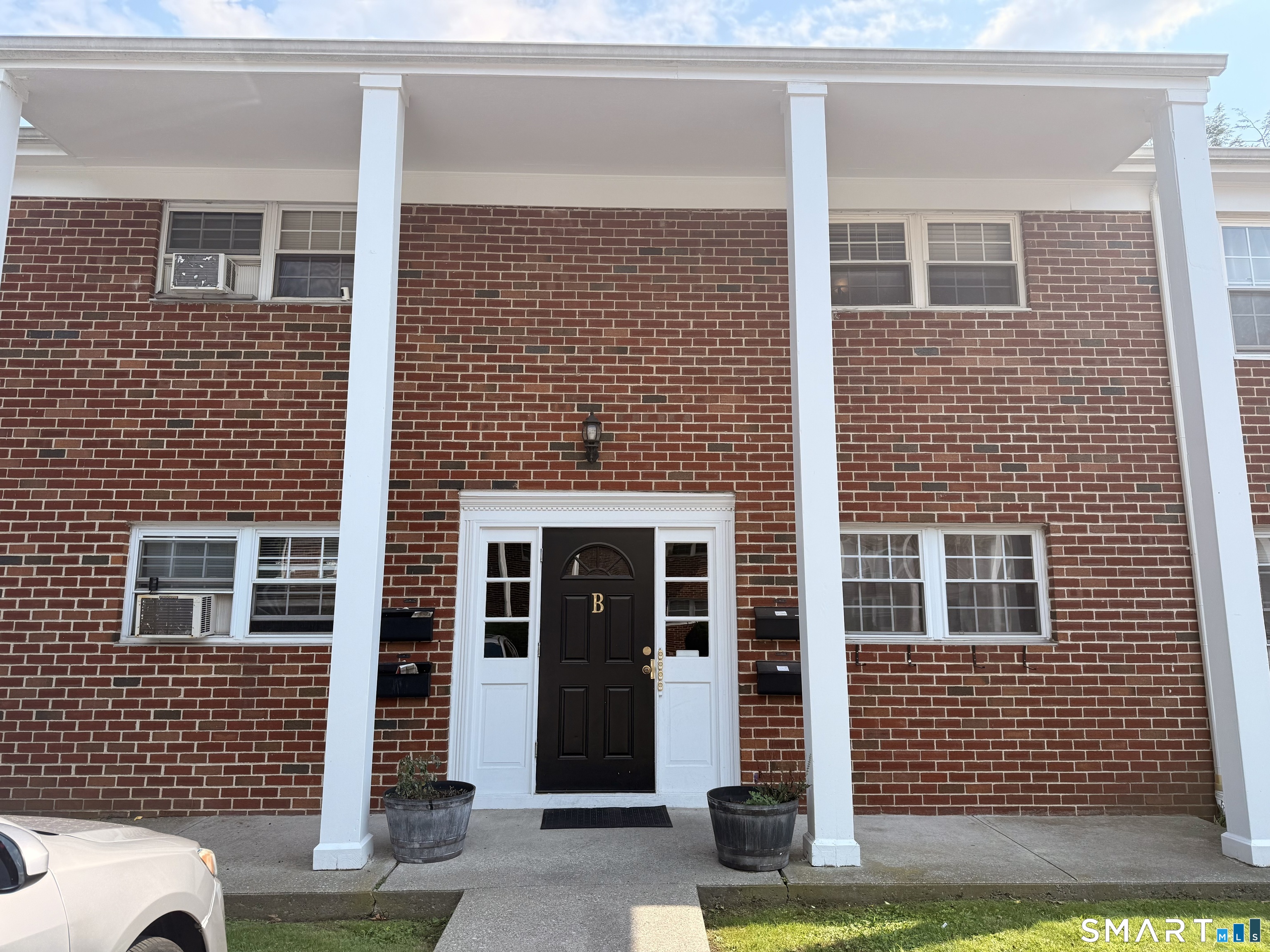 125 Lawn Avenue Stamford CT 06902