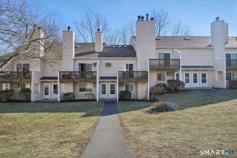 8 Rose Lane Danbury CT 06811