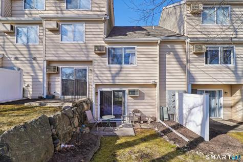 8 Rose Lane Danbury CT 06811