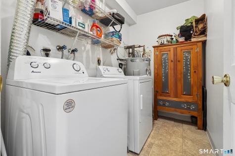8 Rose Lane Danbury CT 06811