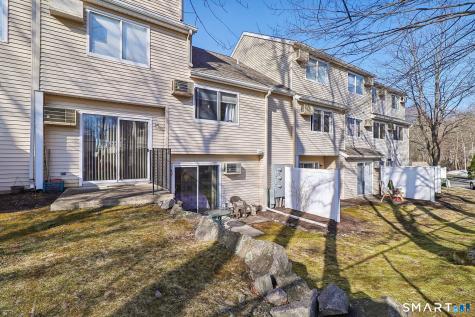8 Rose Lane Danbury CT 06811