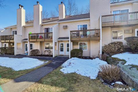 8 Rose Lane Danbury CT 06811