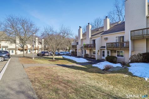 8 Rose Lane Danbury CT 06811