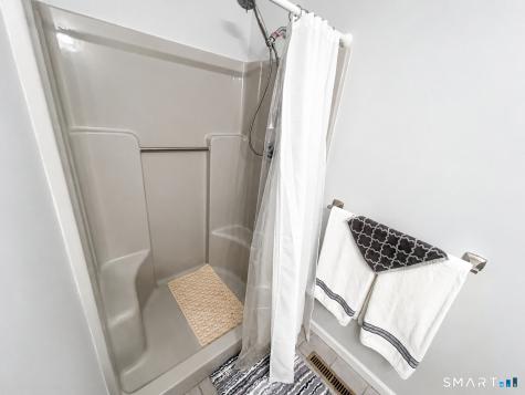 48 Ledgewood Drive Brookfield CT 06804