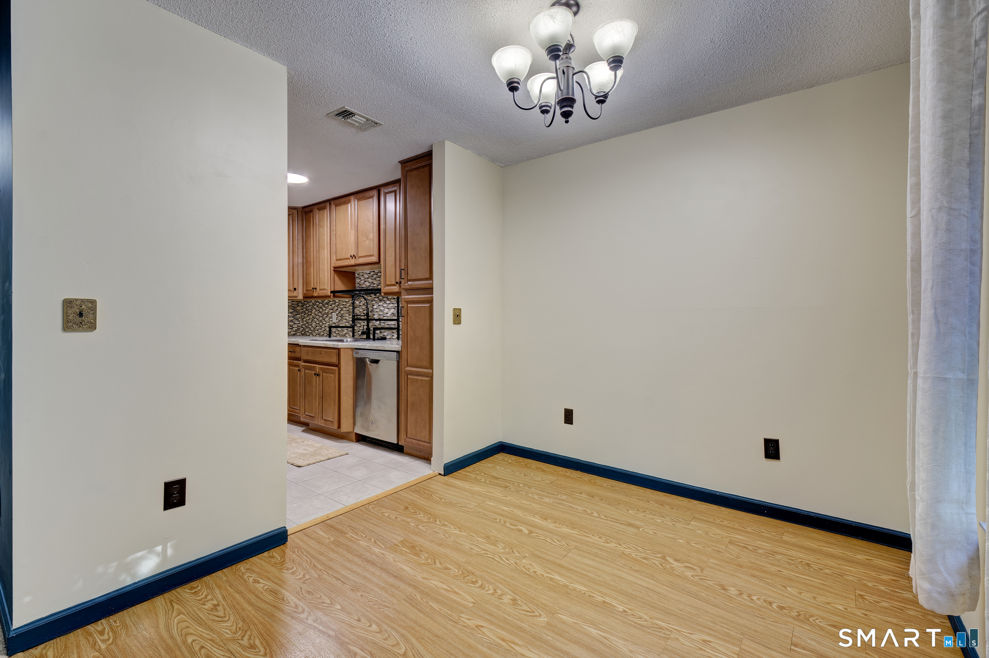 193 Oakland Street Manchester CT 06042