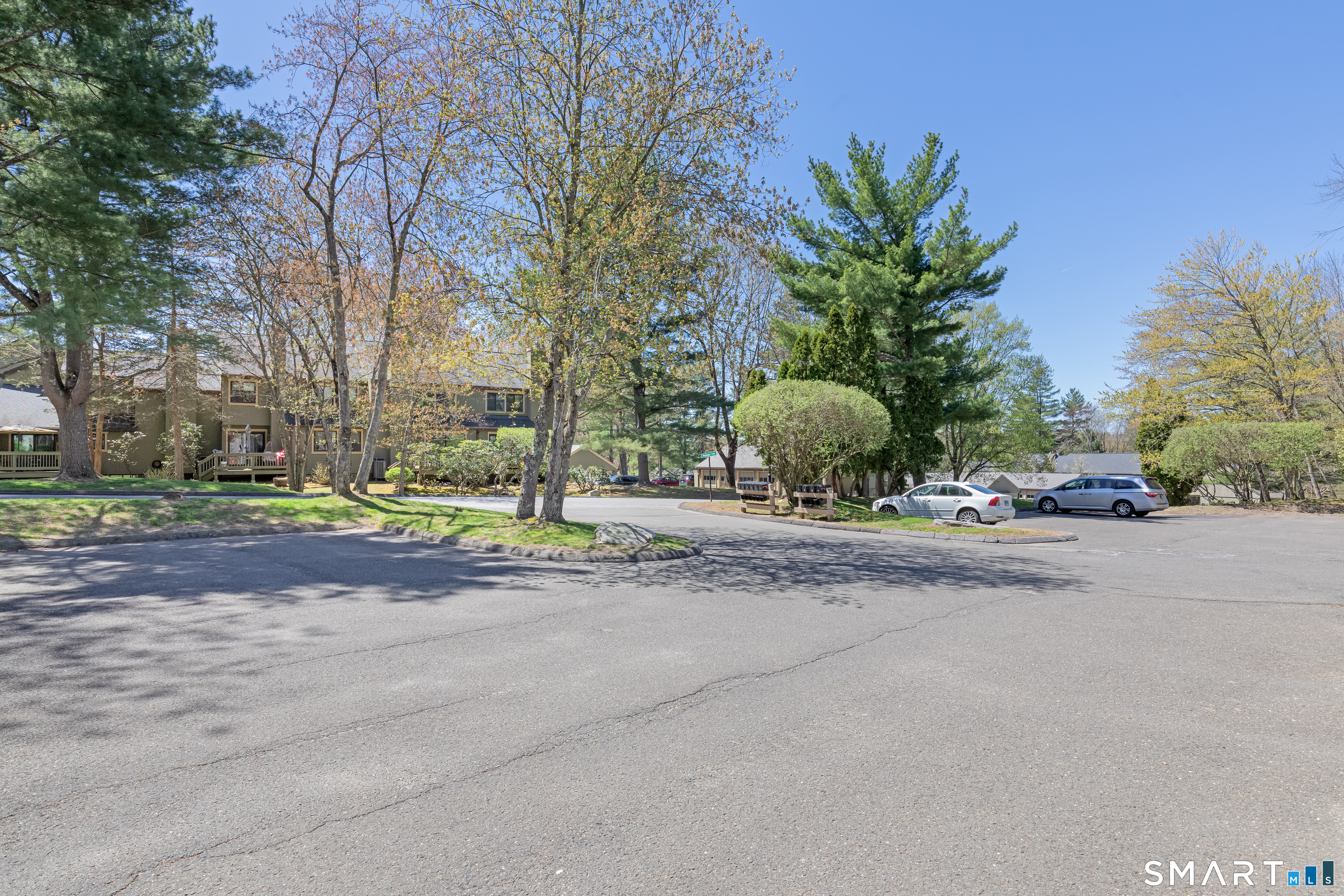 9 Highpoint Court Woodbury CT 06798