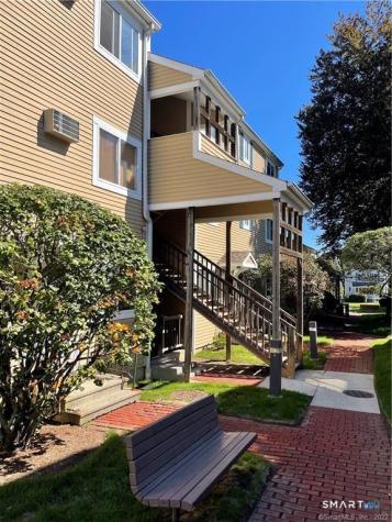 135 Flax Hill Road Norwalk CT 06854