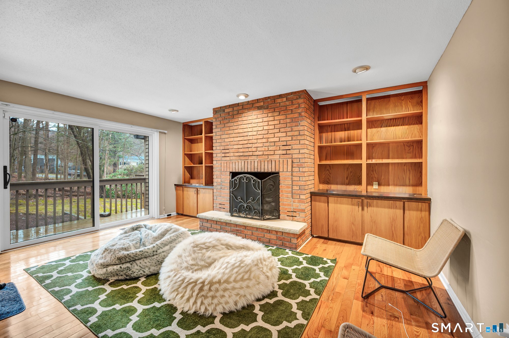 8 Ironwood Road West Hartford CT 06117