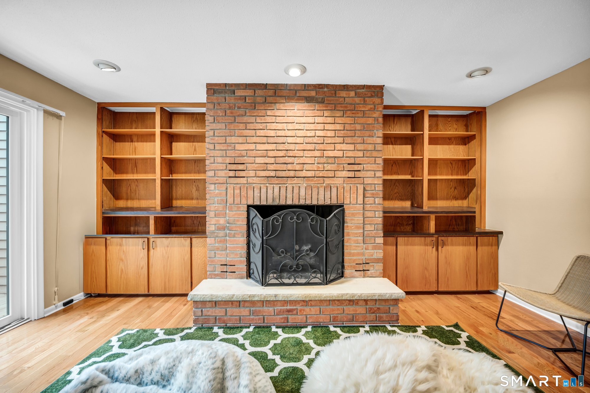 8 Ironwood Road West Hartford CT 06117