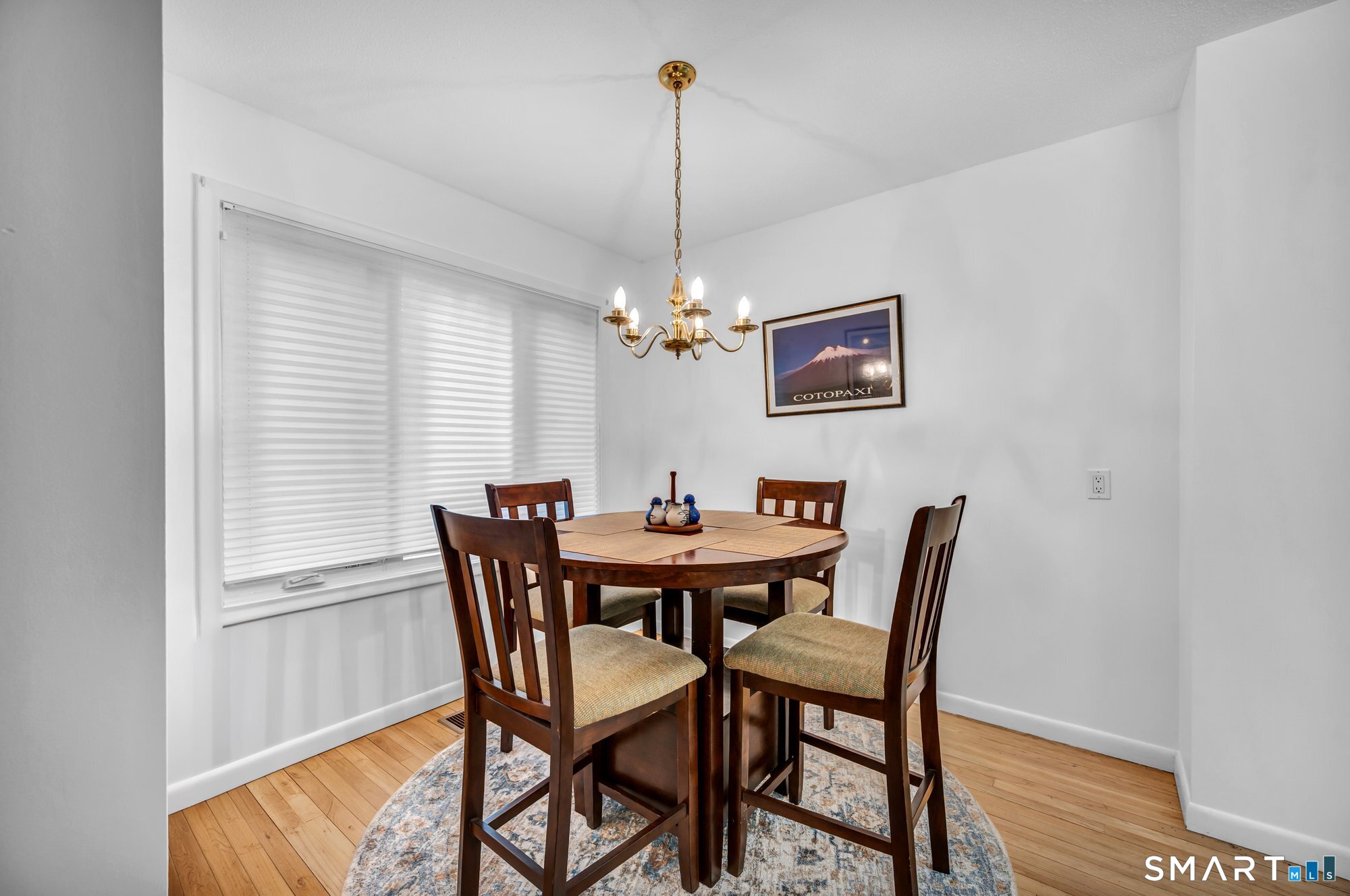 8 Ironwood Road West Hartford CT 06117