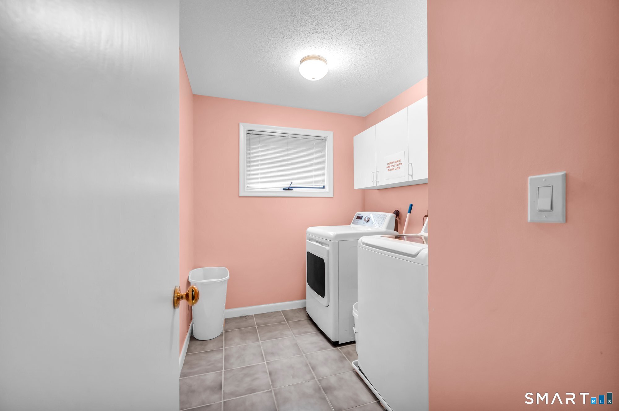 8 Ironwood Road West Hartford CT 06117