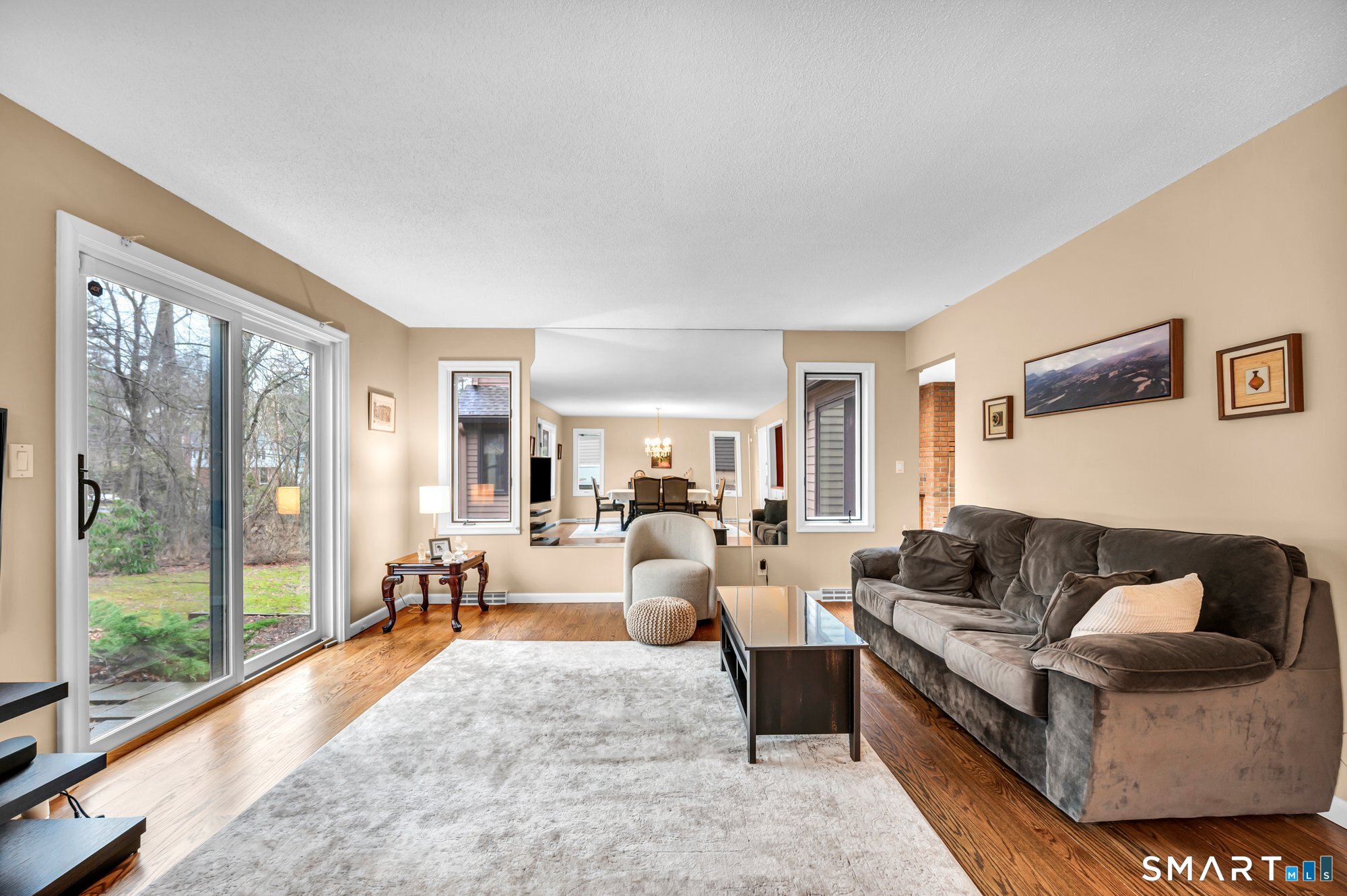 8 Ironwood Road West Hartford CT 06117