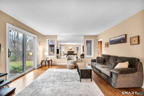 8 Ironwood Road West Hartford CT 06117