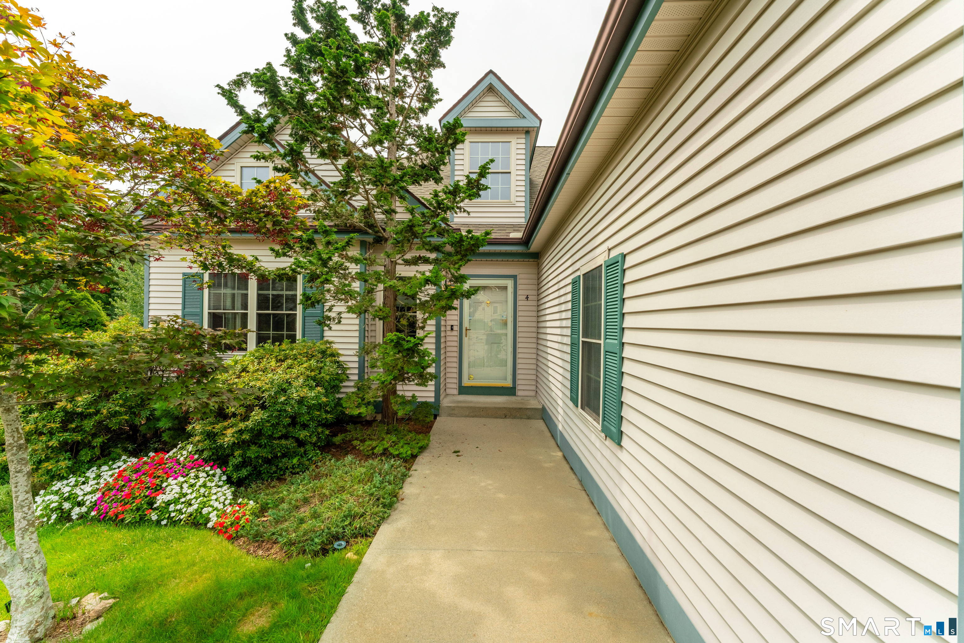 4 Clarks Lane East Lyme CT 06357