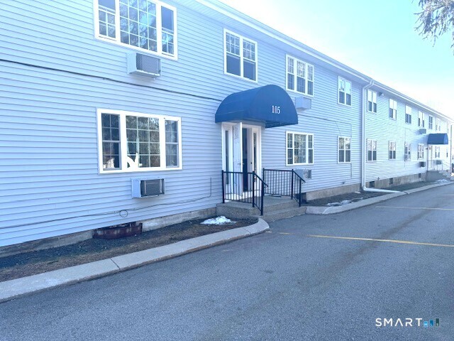 105 Horse Pond Road Salem CT 06420