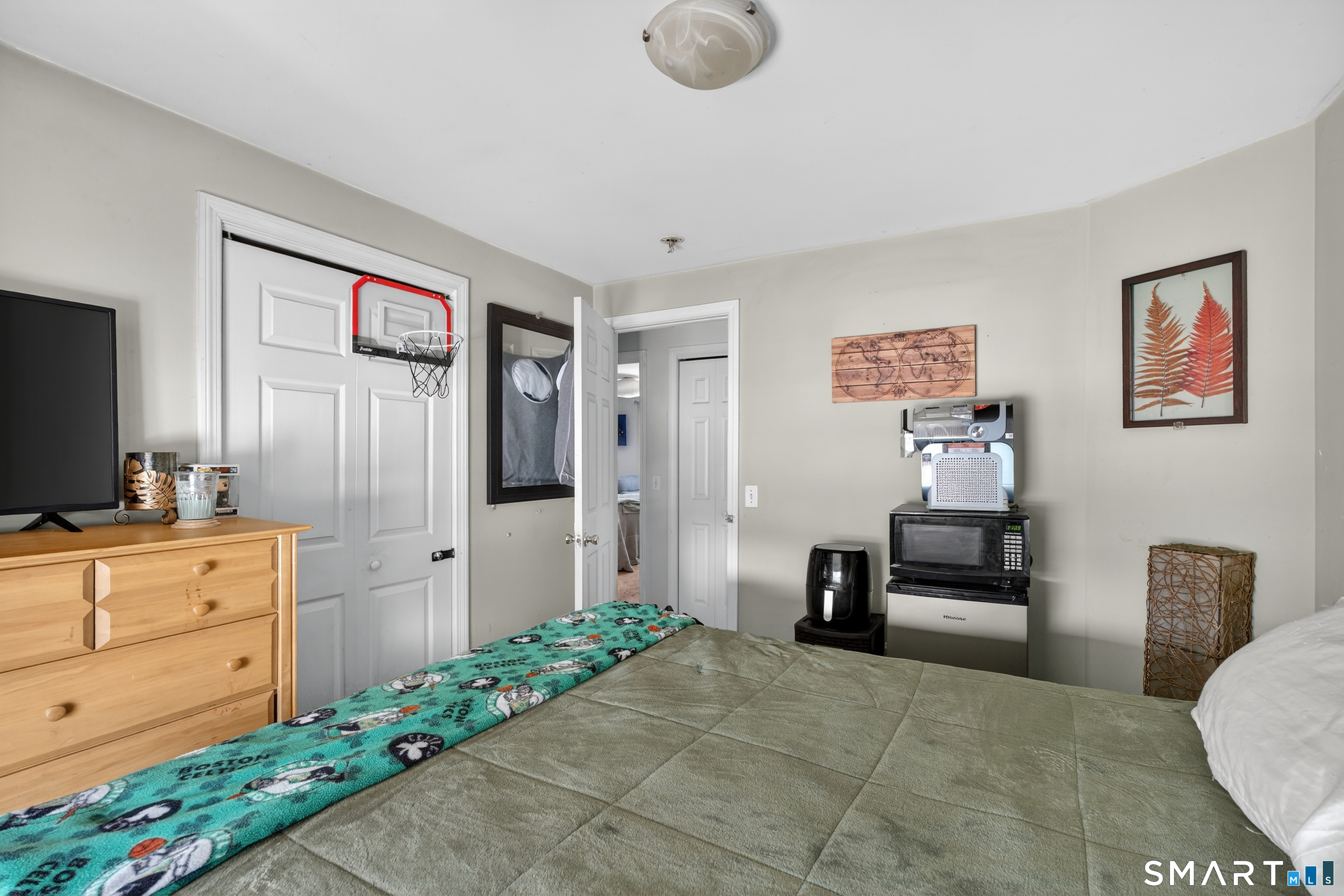 6 Skyline Drive Windham CT 06256