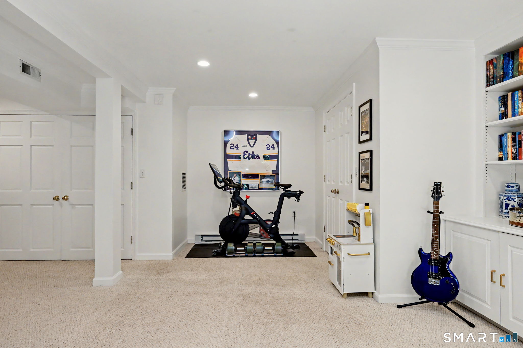 123 Richmond Hill Road New Canaan CT 06840
