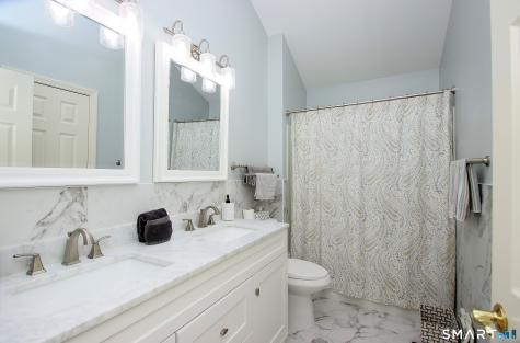 304 Sienna Drive Danbury CT 06810