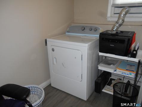 25 Donna Drive New Haven CT 06511
