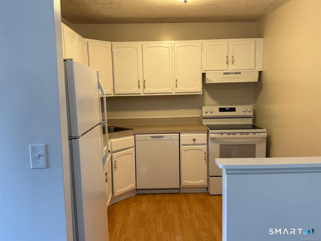 1274 East Main Street Meriden CT 06450