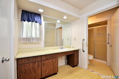 85 Heritage Village Southbury CT 06488
