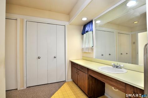 85 Heritage Village Southbury CT 06488