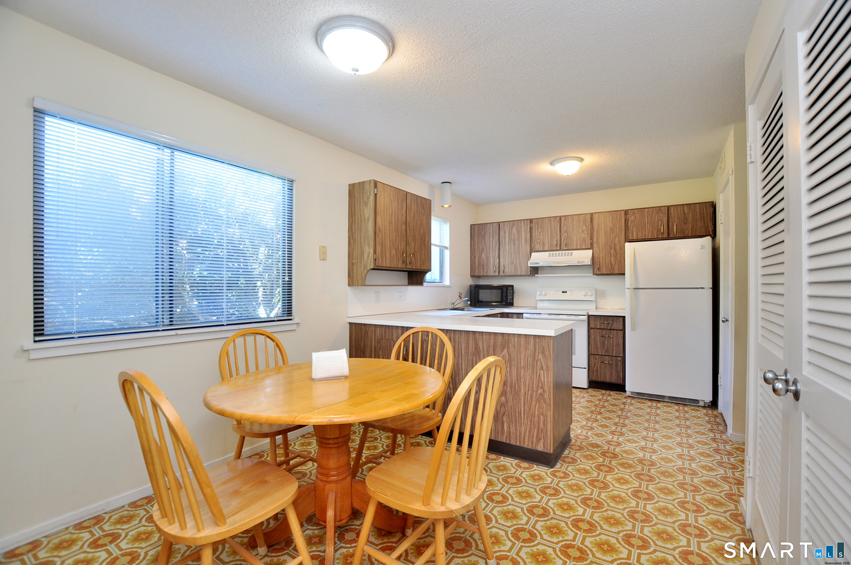 85 Heritage Village Southbury CT 06488