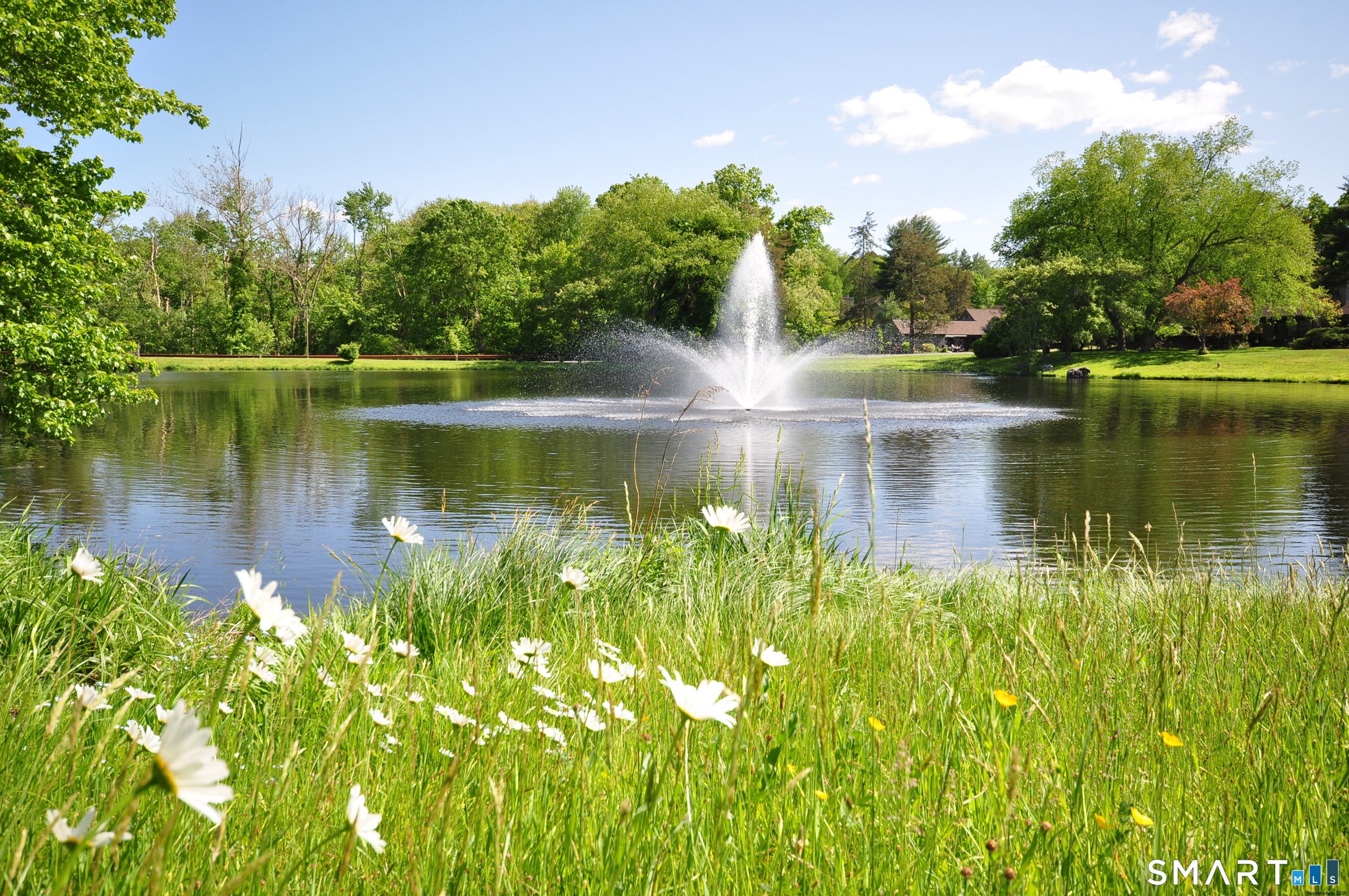 85 Heritage Village Southbury CT 06488