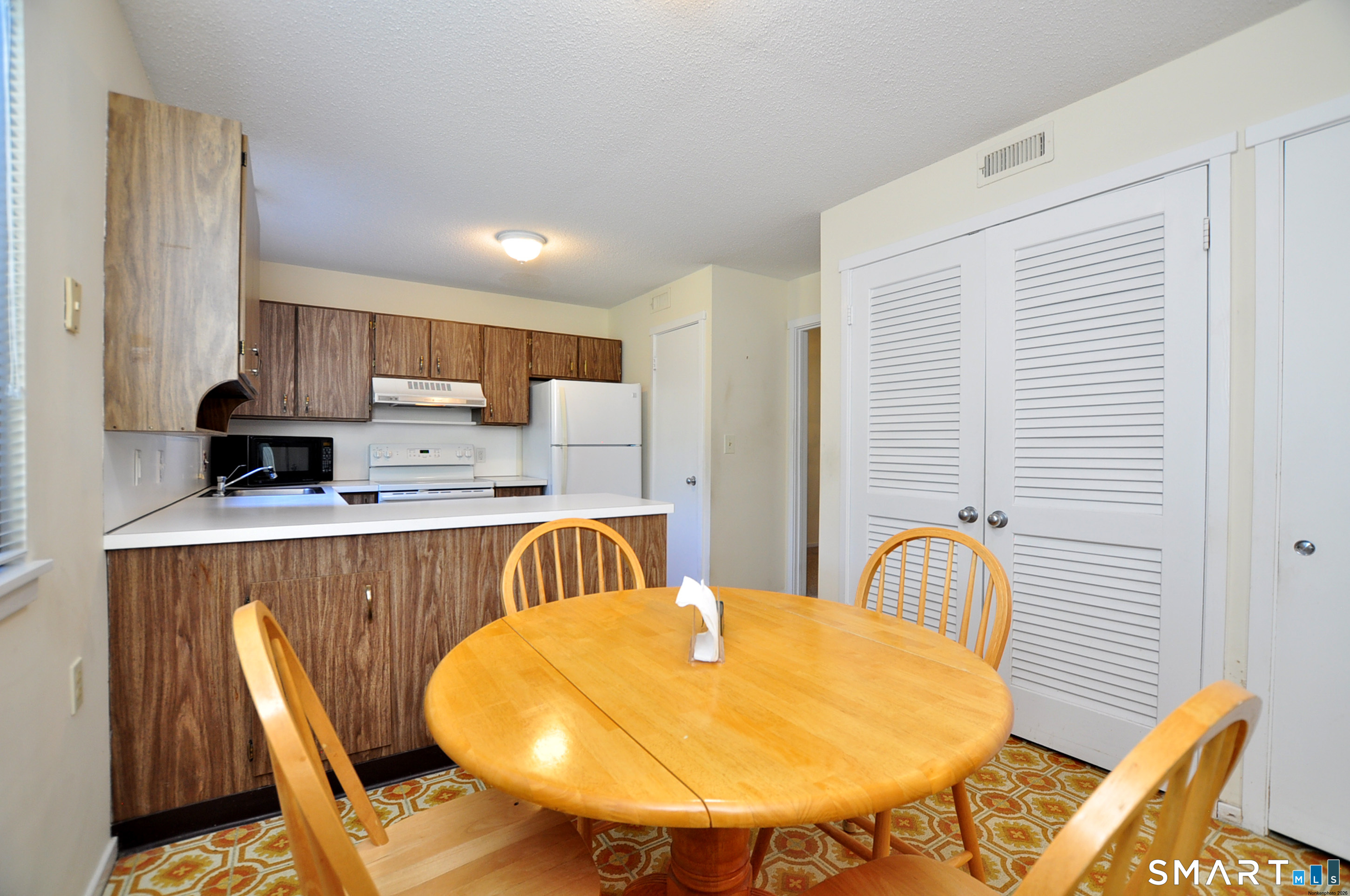 85 Heritage Village Southbury CT 06488