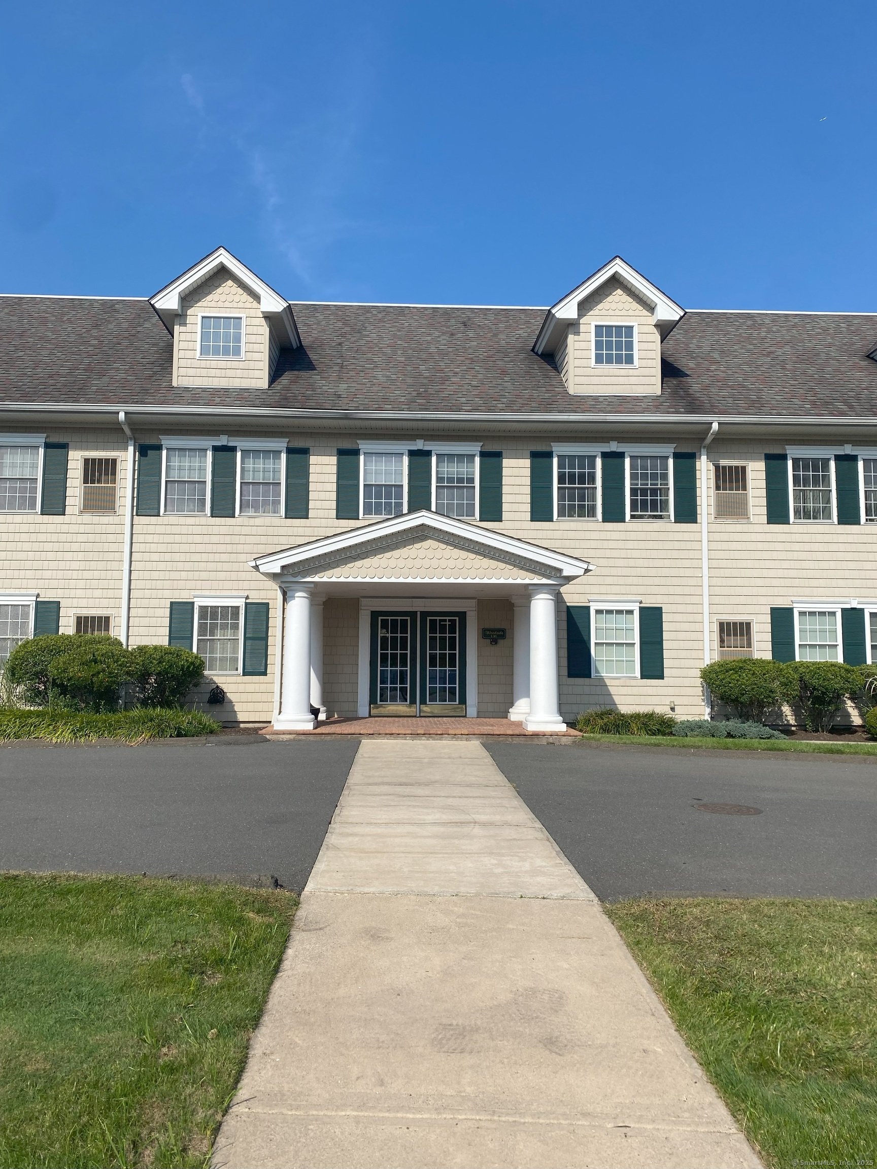 Wallingford CT, 380 Main Street, Unit 14