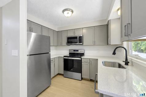 129 Brentwood Drive Wallingford CT 06492