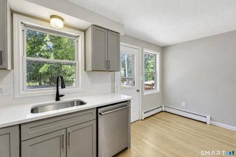 129 Brentwood Drive Wallingford CT 06492