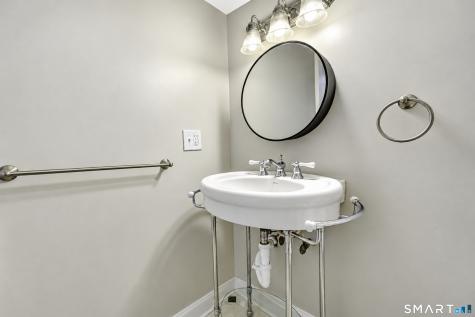 129 Brentwood Drive Wallingford CT 06492