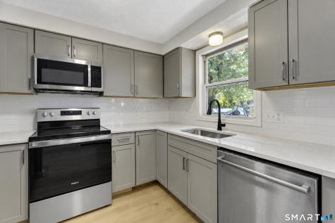 129 Brentwood Drive Wallingford CT 06492