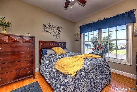 61 Pondview Circle Beacon Falls CT 06403