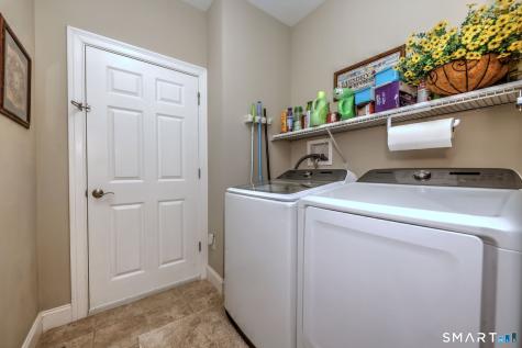 61 Pondview Circle Beacon Falls CT 06403