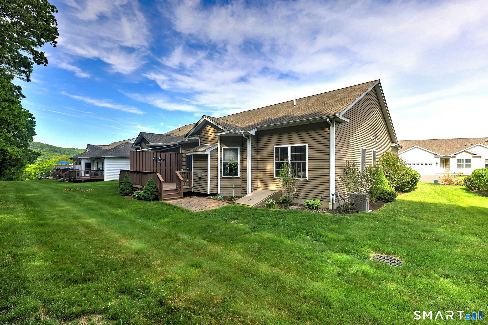 61 Pondview Circle Beacon Falls CT 06403