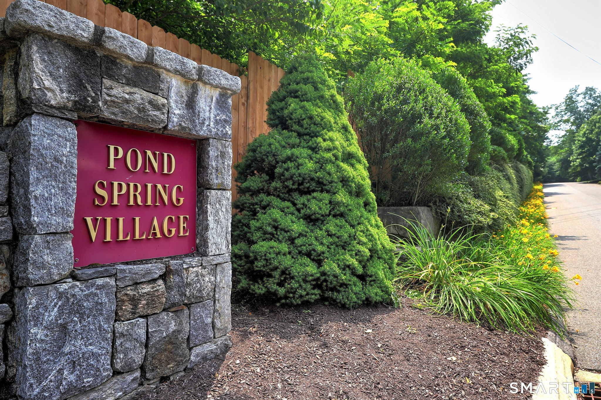 61 Pondview Circle Beacon Falls CT 06403