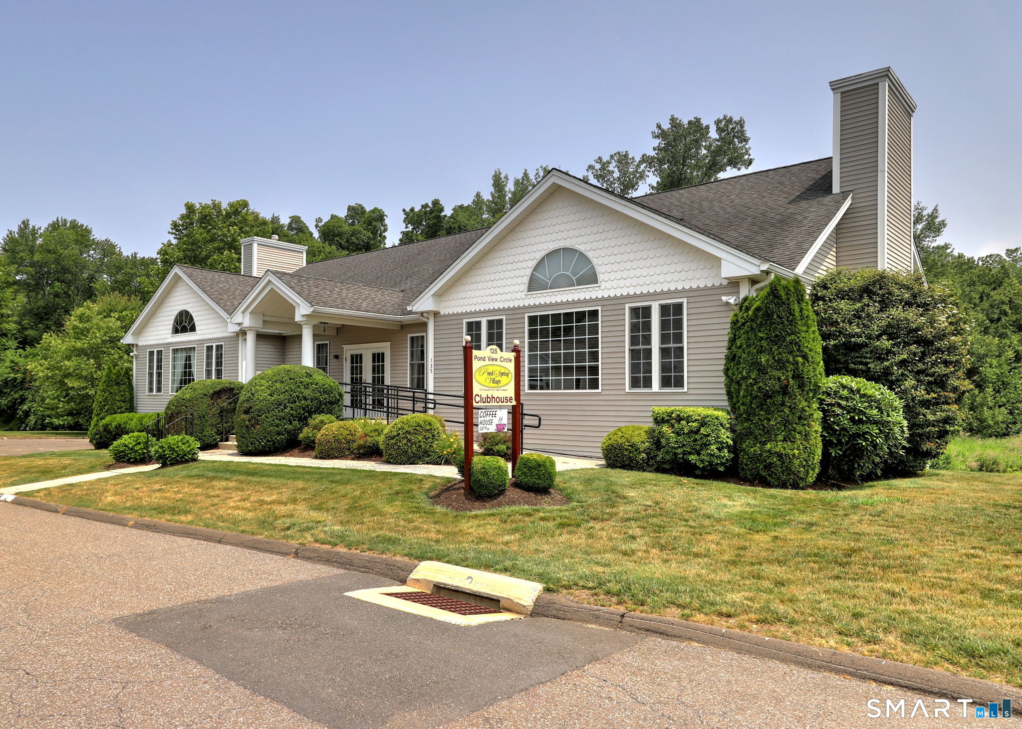61 Pondview Circle Beacon Falls CT 06403