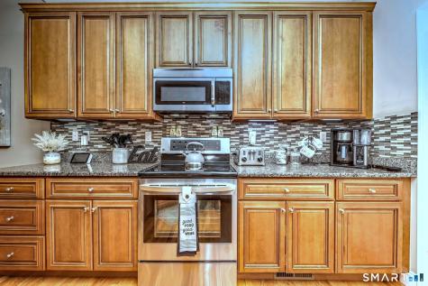 61 Pondview Circle Beacon Falls CT 06403