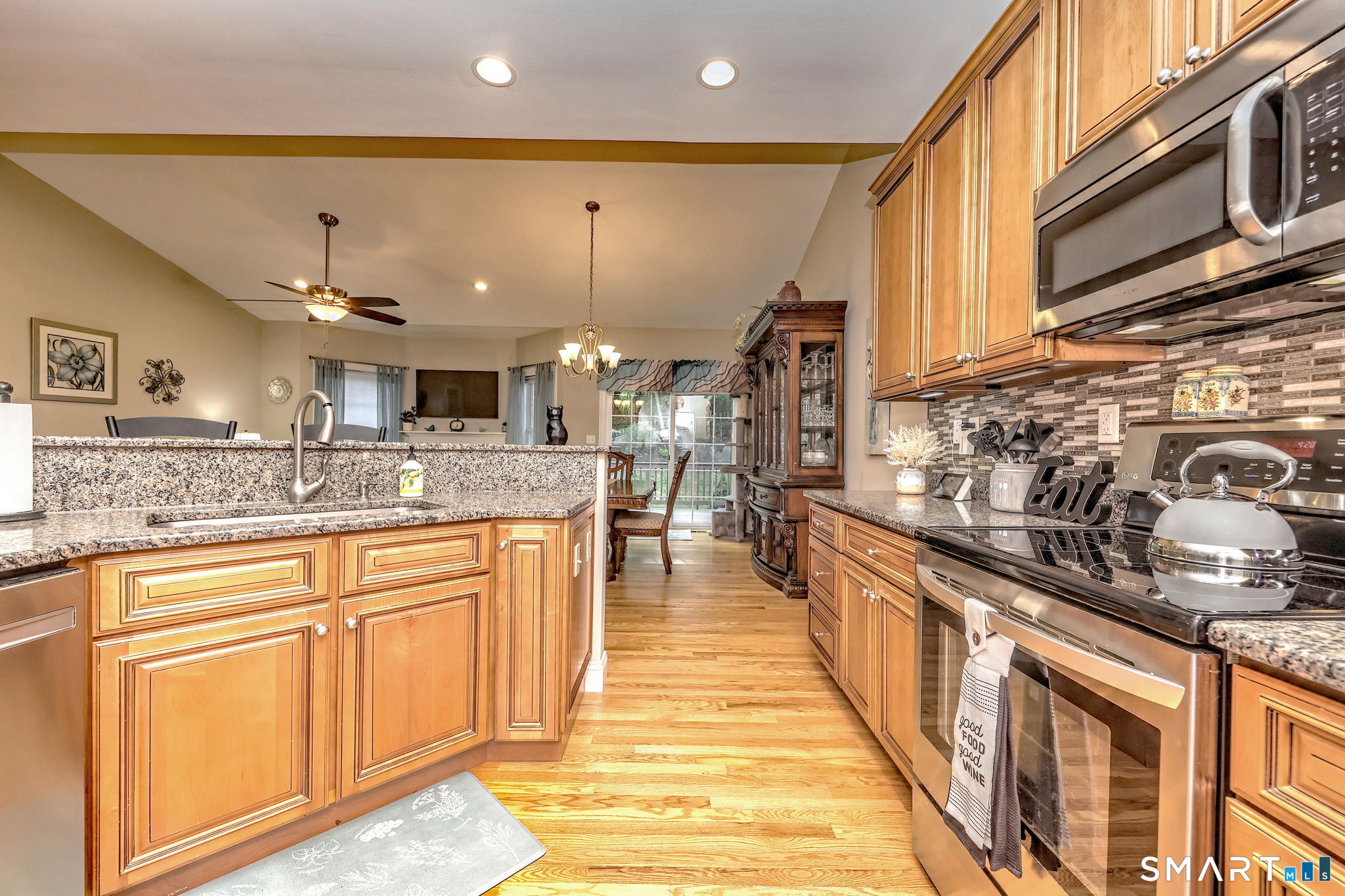 61 Pondview Circle Beacon Falls CT 06403