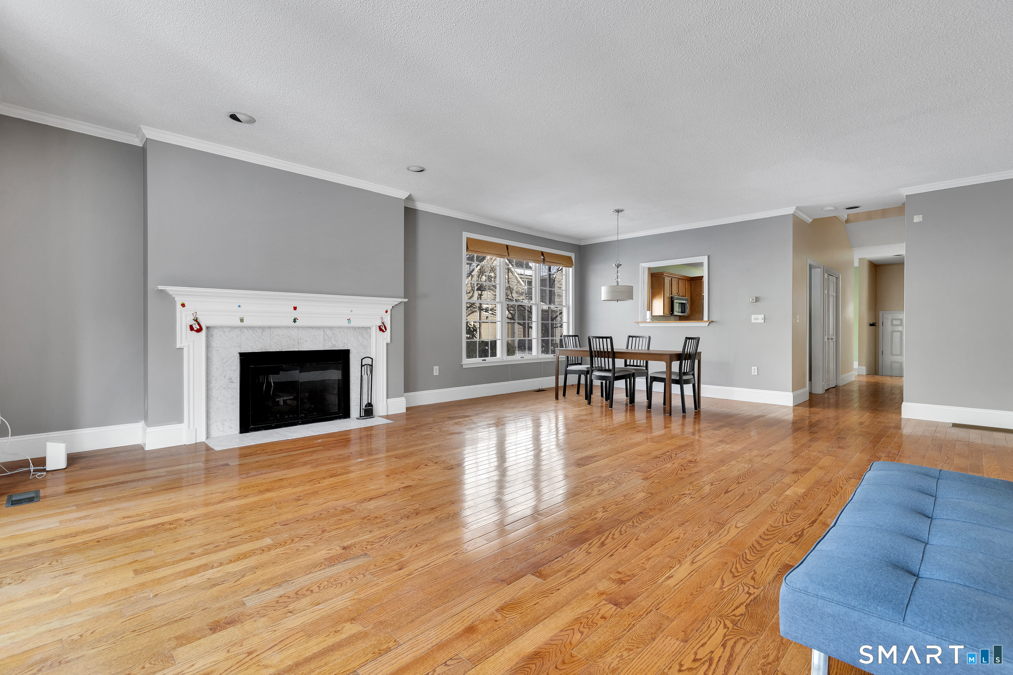 17 Harwich Lane West Hartford CT 06117