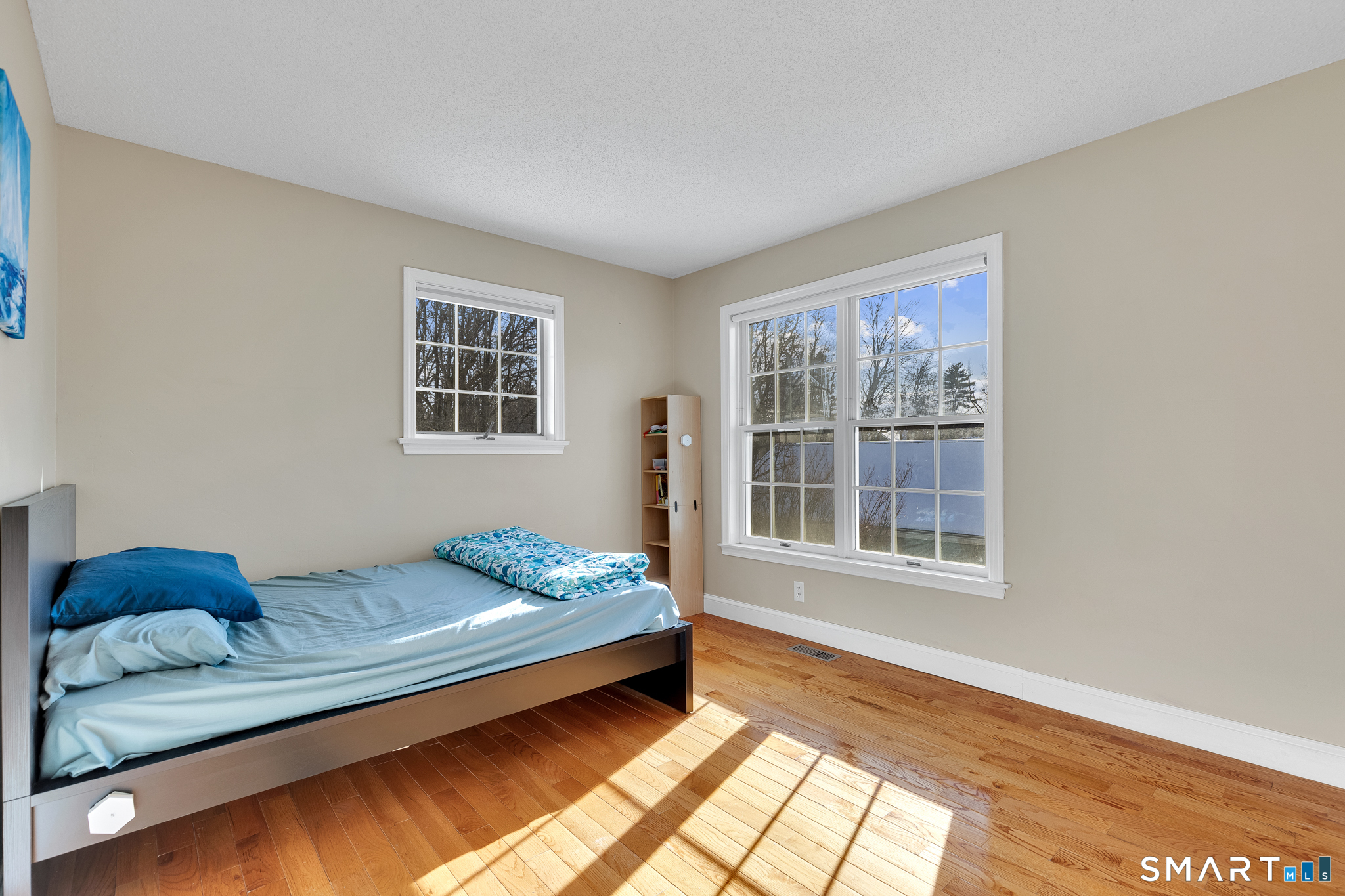 17 Harwich Lane West Hartford CT 06117