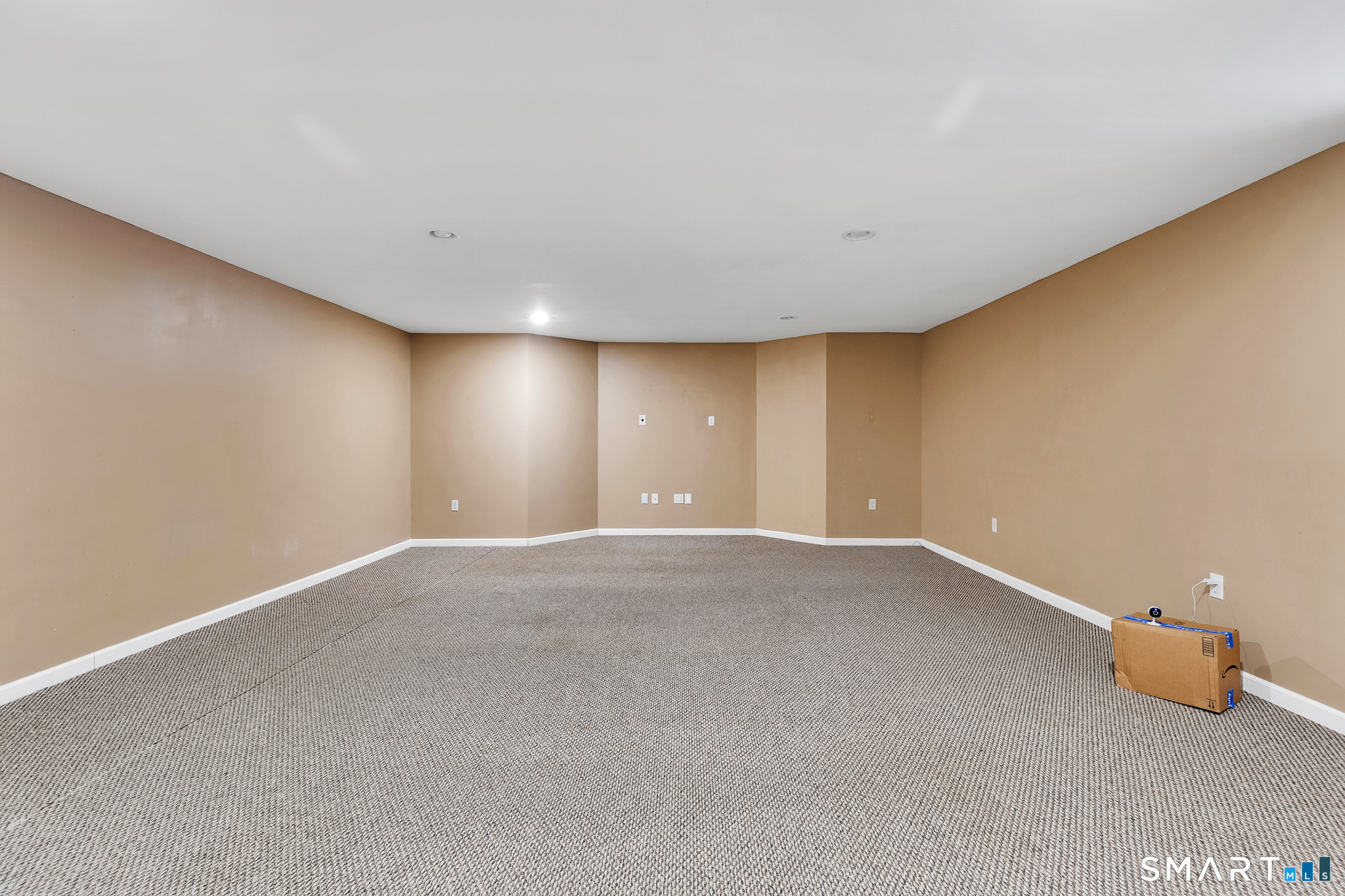 17 Harwich Lane West Hartford CT 06117