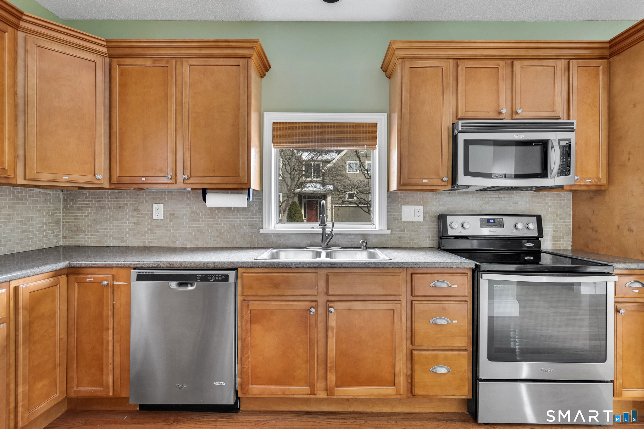 17 Harwich Lane West Hartford CT 06117