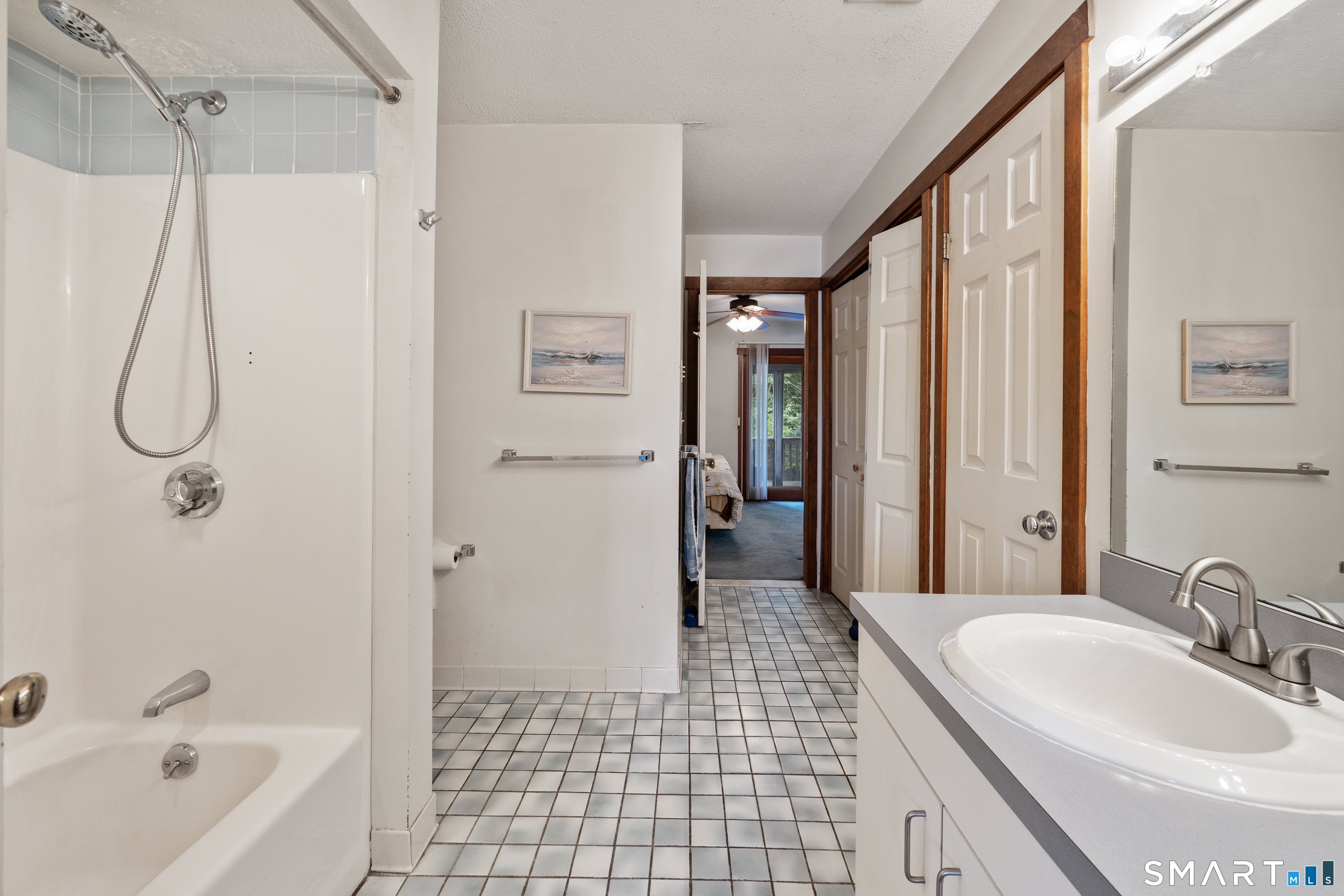 4 Winchester Court Farmington CT 06032